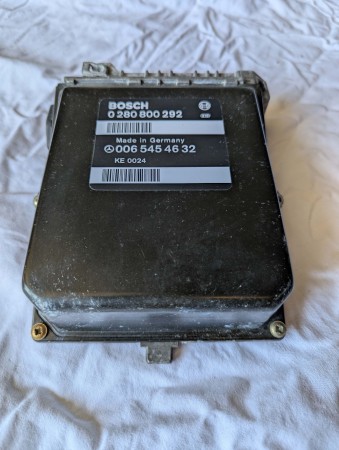 KE-Jetronic motorstyreenhet (ECU / innsprøytningsstyreenhet)