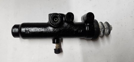 Clutch master sylinder W113