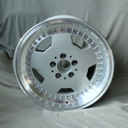 Aero-style 3 delt 8,5x17 ET13